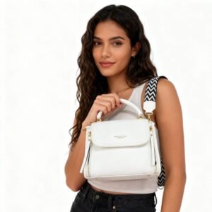 COD. BC0023 Bolso Blanco con correa diseño Chevron
