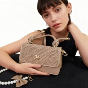 BC0028_con_modelo COD. BC0028 Bolso M