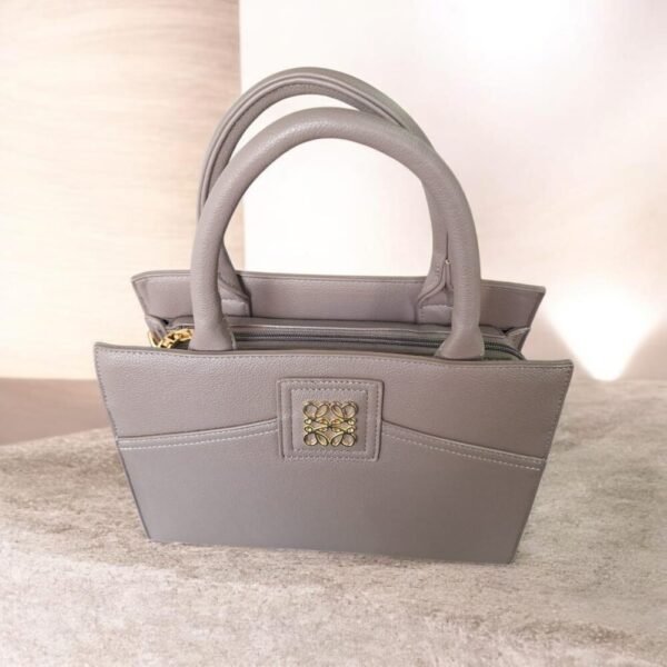 COD. BC0032 Cartera Clásica Taupe