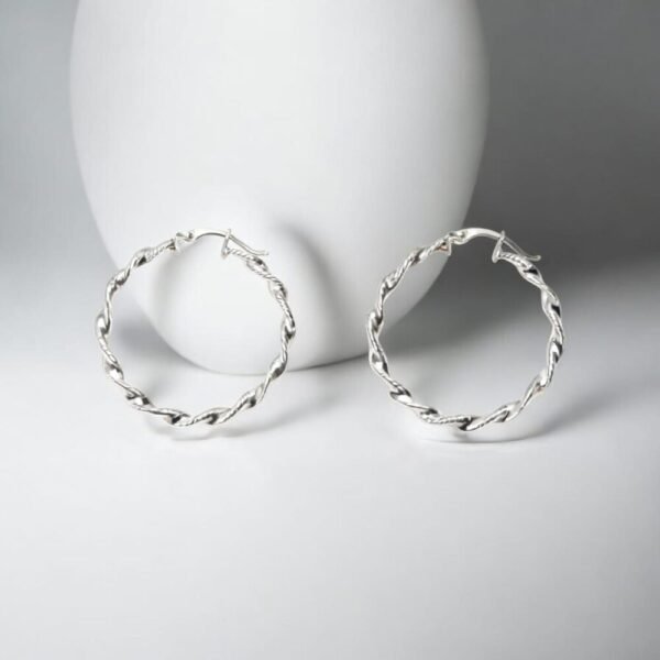 JA0016_solo2 COD. JA0016 Aretes Aro Ondulado Plata 925 – Brillo Natural